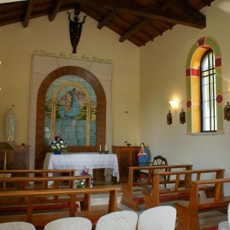 Hotel Villa Fiorita Giulianova Bagian luar foto