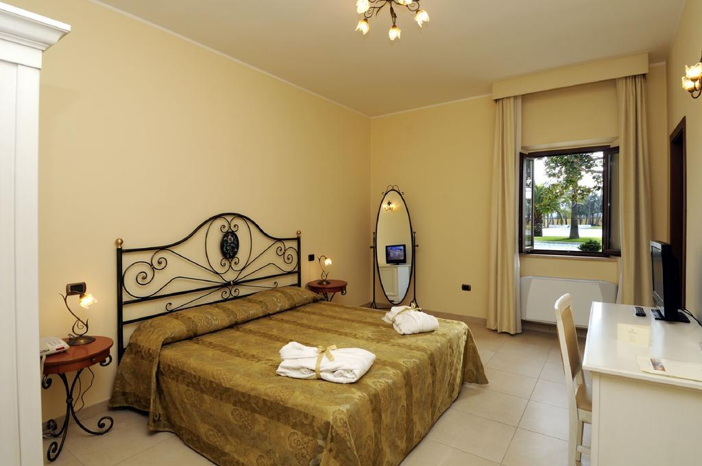 Hotel Villa Fiorita Giulianova Ruang foto