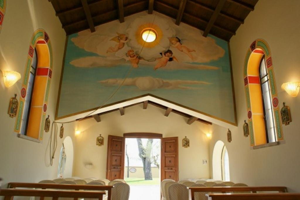 Hotel Villa Fiorita Giulianova Bagian luar foto
