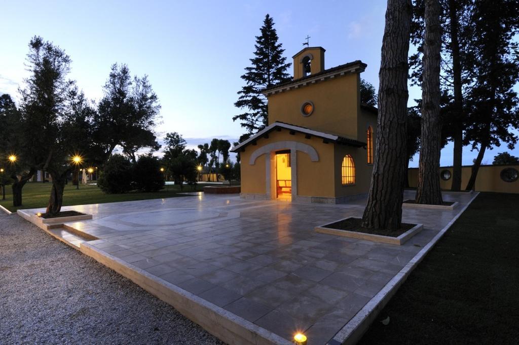 Hotel Villa Fiorita Giulianova Bagian luar foto